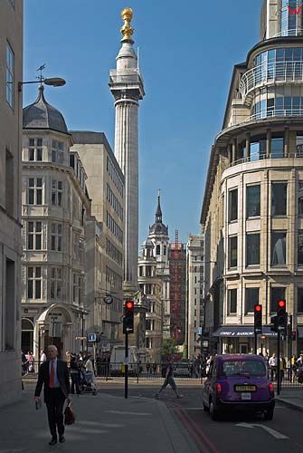 Londyn City, kolumna Monument projektu Christophera Wrena.